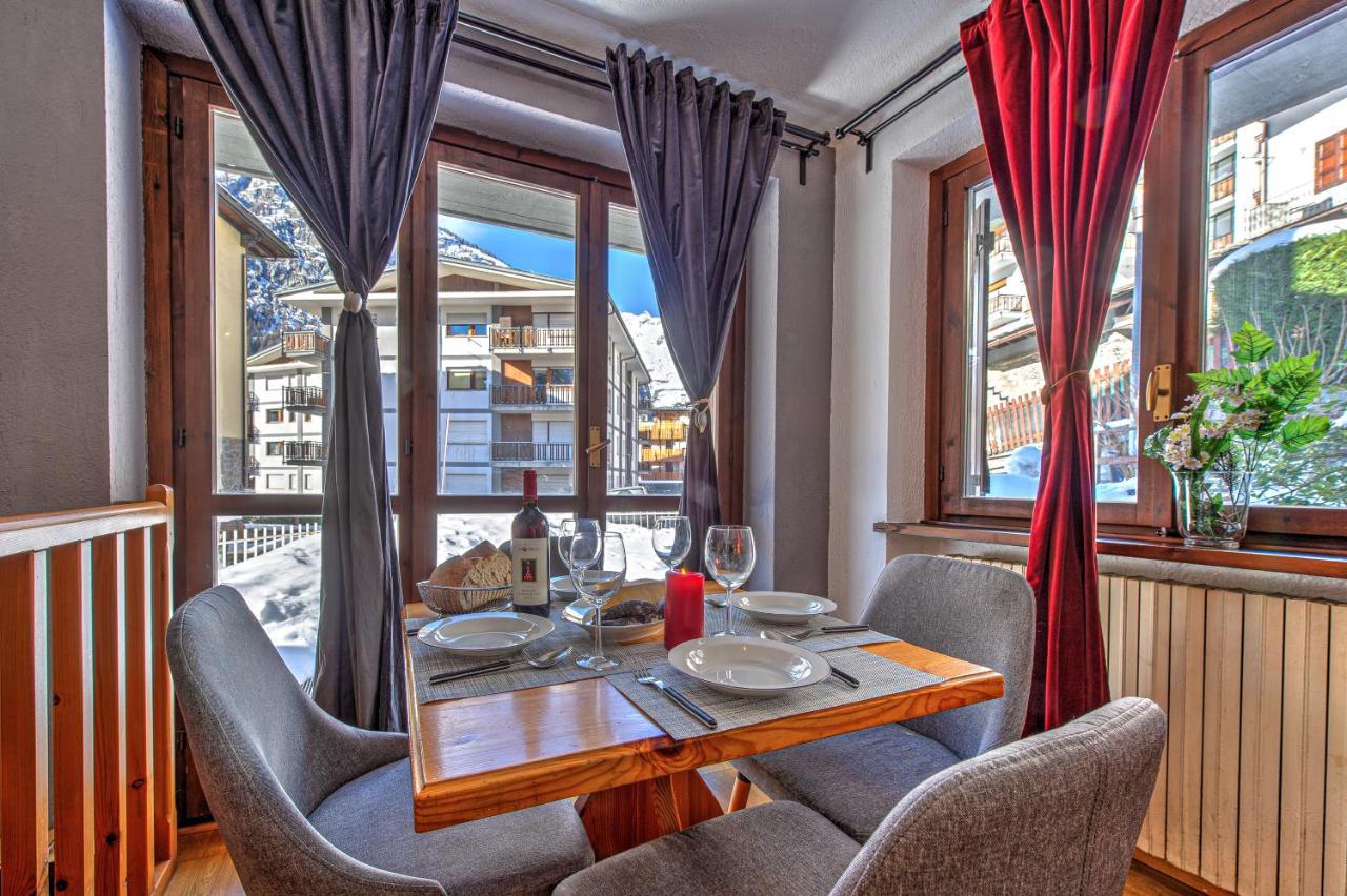 Appartement Casa Julie - Accogliente Rifugio Nella Quiete - Cour 0157 à Courmayeur Extérieur photo