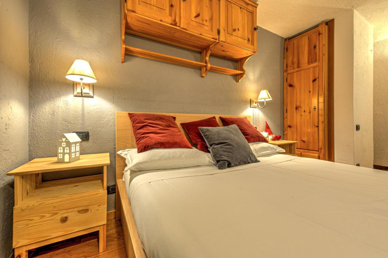 Appartement Casa Julie - Accogliente Rifugio Nella Quiete - Cour 0157 à Courmayeur Extérieur photo